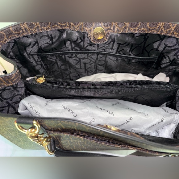 Calvin Klein Monogram Tote Brown and Cream with Gold Accents Classic NEW - Picture 5 of 6